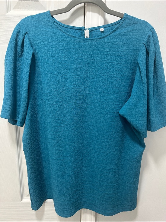 Tops - Women’s Teal Short-Sleeve Textured Top